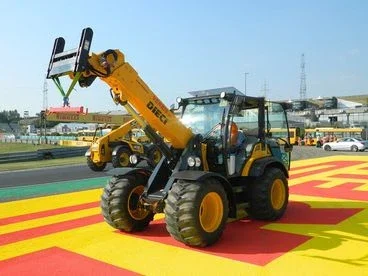 Derékcsuklós teleszkópos rakodógép, az DIECI Agri Pivot borítóképe