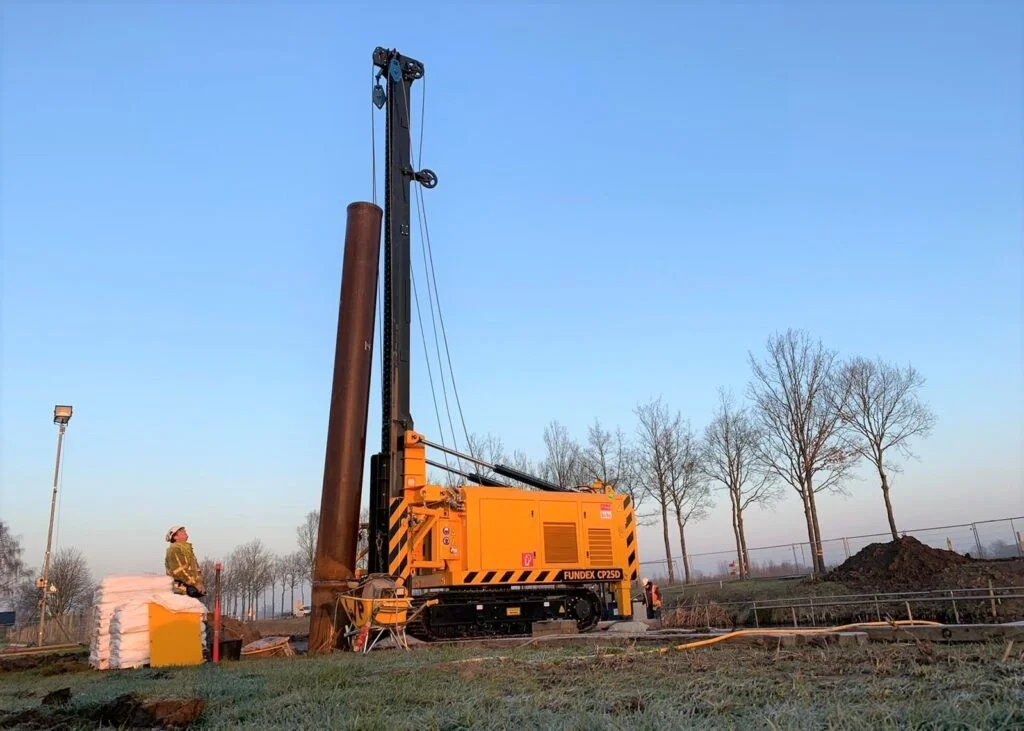 FUNDEX CP25E Munka közben