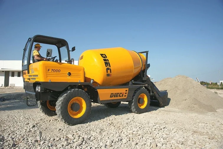 Dieci F7000 5,0m3 hasznos térfogatú, 4 kerék kormányzású betonmixer Önjáró betonmixer