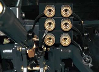 KIOTI RX8040PC-GE Kihelyezett hidraulika szelepek és Joystick