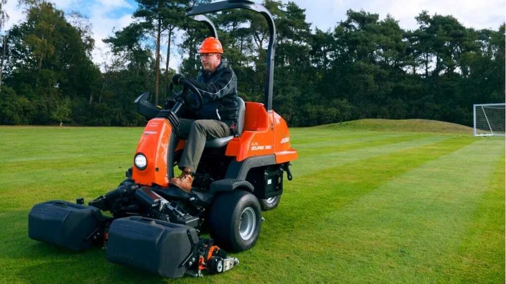 Jacobsen ECLIPSE 360 HYBRID visszagurulás gátló