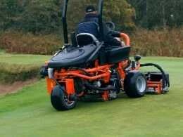 Jacobsen GP400 diesel egyszerű szervizelés