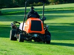 Jacobsen LF550  nagy sebesség