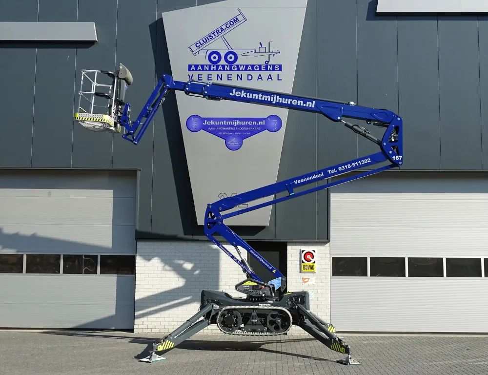 A Leguan 225 a Jekuntmijhuren raktárában