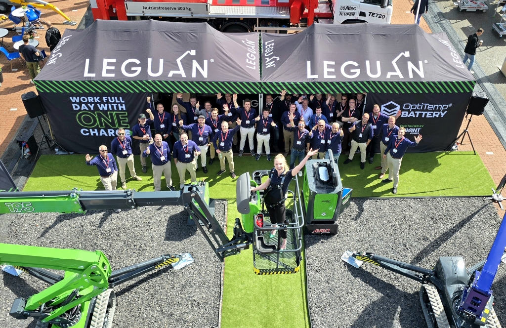 A Leguan csapata az APEX 2026 ki&aacute;ll&iacute;t&aacute;son