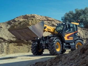 Dieci Agri Max GD robosztus, nagy emelőképességű, vario rendszerrel is teleszkópos rakodó 16