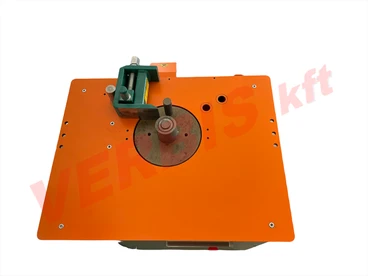 TRIAX vágó/hajlító gépek betonacél megmunkálás kombinált vágó-/hajlítógép   2