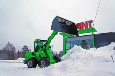 Avant 760i a legnagyobb és legerősebb avant rakodó univerzális minirakodó 14