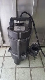 Tsurumi 50UT2.4S ipari és szennyvizes alkalmazáshoz merülőszivattyú 3