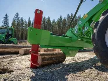 Avant vízszintes rönkhasító max. hasító erő: 7,6t ideális tűzifa előkészítéshez 4