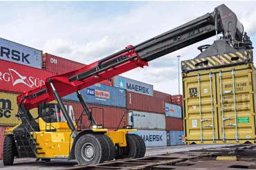 SANY_SRSC4535G5  terminál rakodás közben