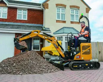 SANY SY10U munka közben 1