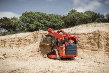 KIOTI TL750 homokbányában