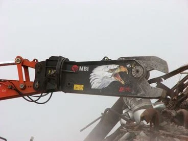 Mantovanibenne SH sorozat acélszerkezetek feldarabolására acélvágó olló 2